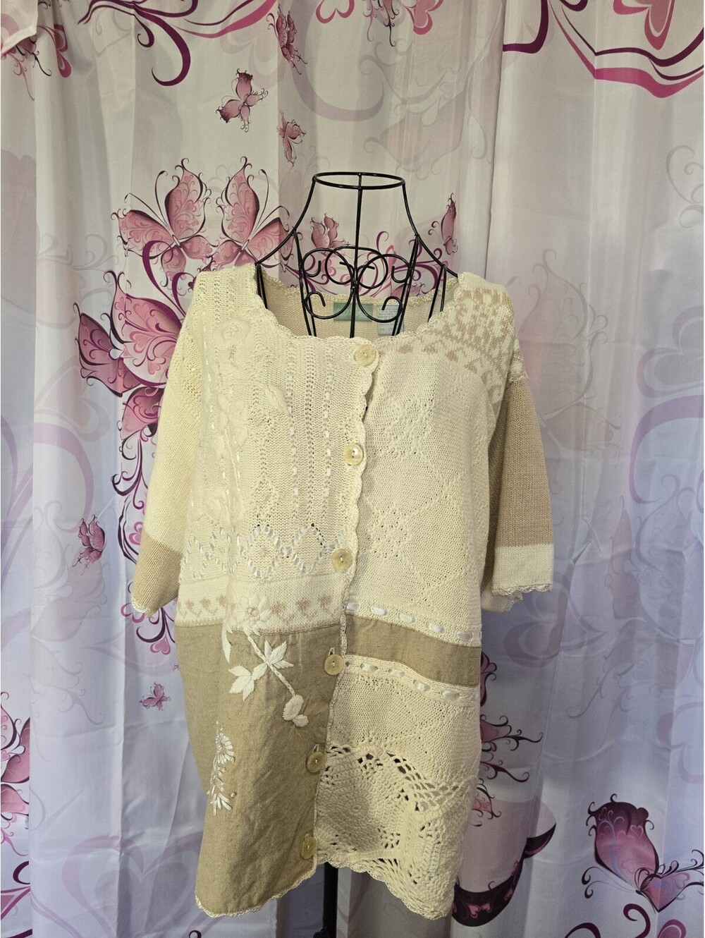 VTG 220 Hickory 2X Short Sleeve Cottagecore  Embroidery Cream Grannycore Sweater